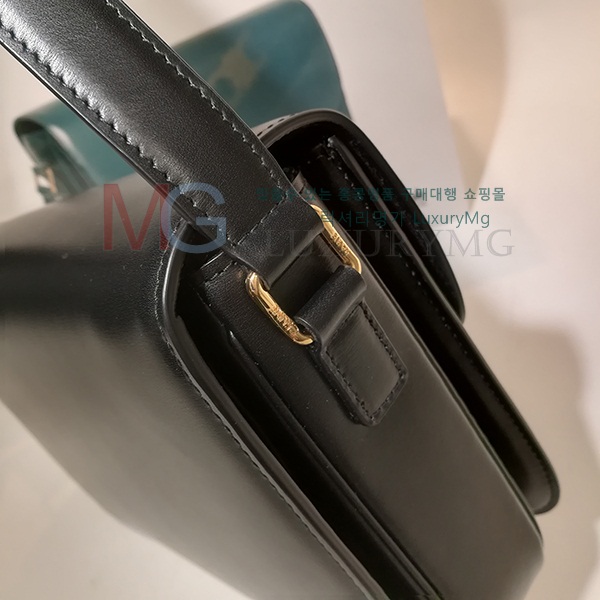 ������ Ʈ������ �ڽ��� CE187363-A-1