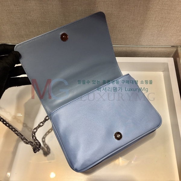 ����� ���ǾƳ� ũ�ν��� 1BD032-A-1