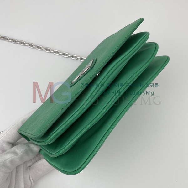 ����� ���ǾƳ� ũ�ν��� 1BD032-A-4