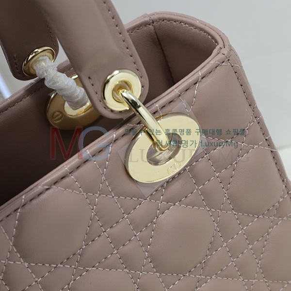 ��� ���̵�� �̴� 20SS08527-A1-6