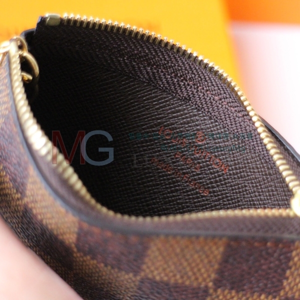 ���̺��� ���׷� Ű�Ŀ�ġ ī������ M62650-A-4