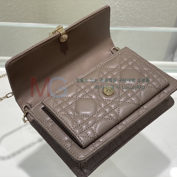 ��� ü�� �Ŀ�ġ 940101-A-3