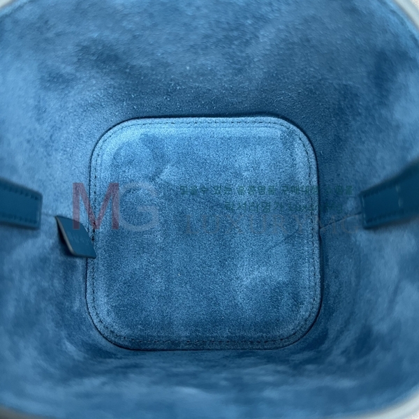  ������ �����ڽ� ���� Ʈ������ ���� ũ�ν��� 199263-A-3