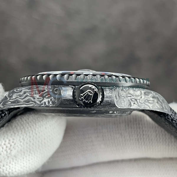 �η��� �Ż� �ð� RM318666-2