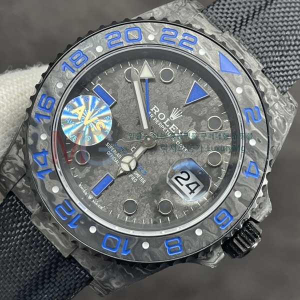 �η��� �Ż� �ð� RM318666-2