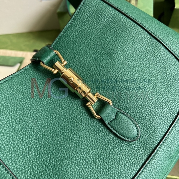 ���� ��Ű ���� ȣ���� 636709-A11-4