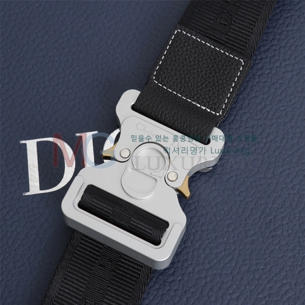 ��� ����� SADDLE 1ADPO093-5