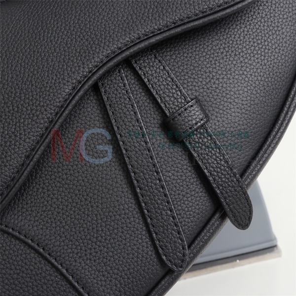 ��� ����� SADDLE 1ADPO093-4