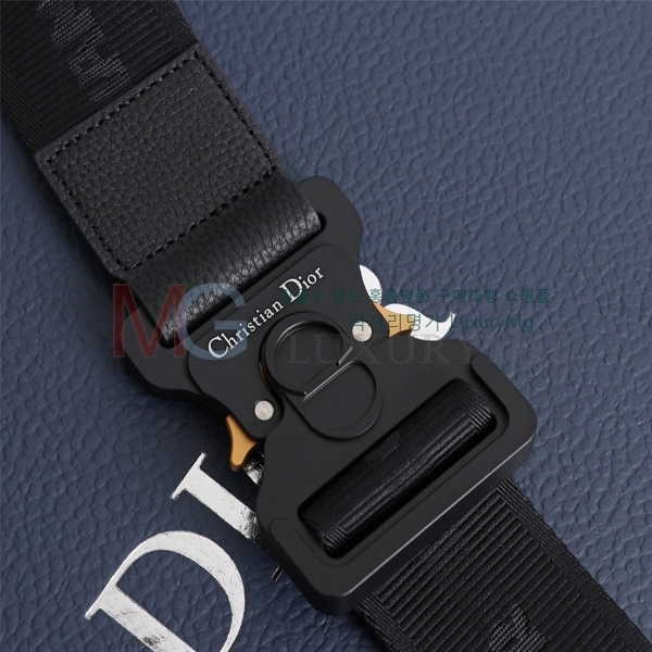 ��� ����� SADDLE 1ADPO093-4