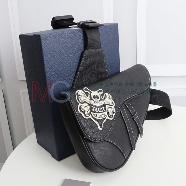 ��� ����� SADDLE 1ADPO0931-1