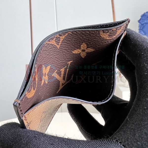 ���̺��� ī��Ȧ�� ���׷� M69161