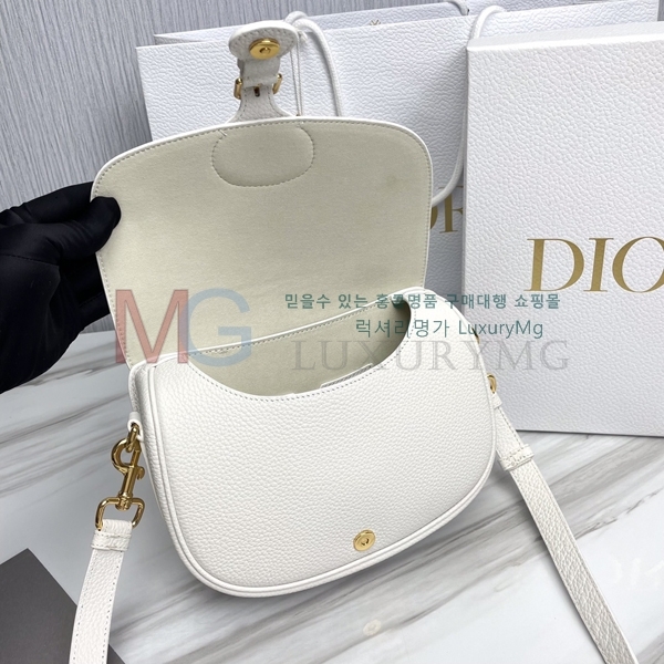 ��� �ٺ�� BOBBY �̵�� 92765-A-4