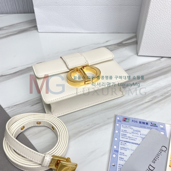 ��� 30 ������ ����ũ�� �ڽ��� 5A188132-5