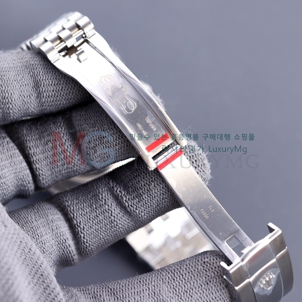 �η��� ��������Ʈ �ð� R136600-4 41mm