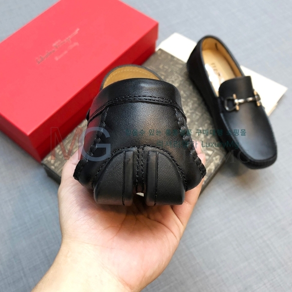 ��󰡸� ���� FO56622