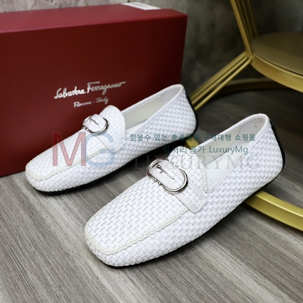 ��󰡸� ���� JH002634