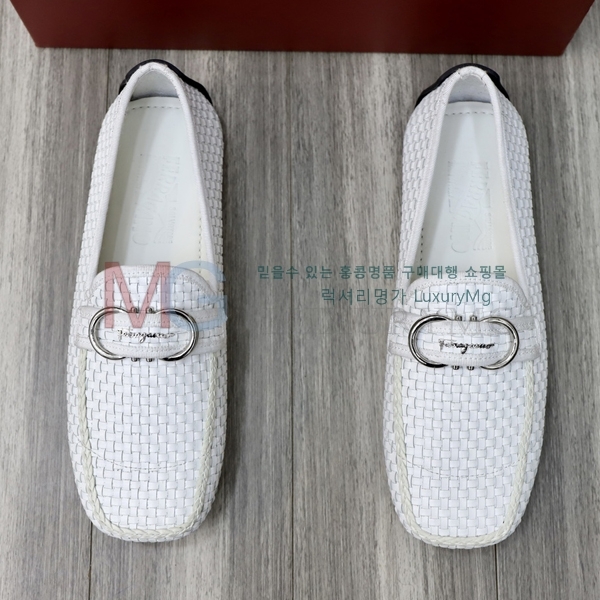 ��󰡸� ���� JH002634