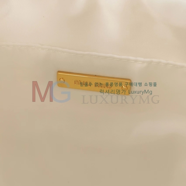 �̿�̿� ���׶�� ȣ���� 5BC108-A-1