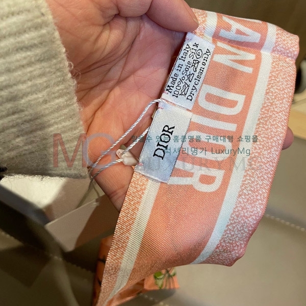 ��� Ʈ���� DI25124
