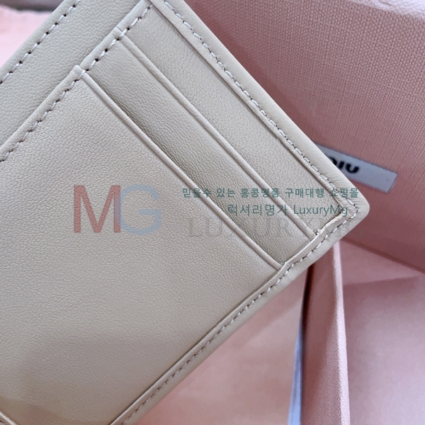 �̿�̿� ���׶�� ī������ 5MC076-2