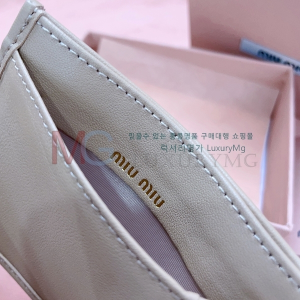 �̿�̿� ���׶�� ī������ 5MC076-2
