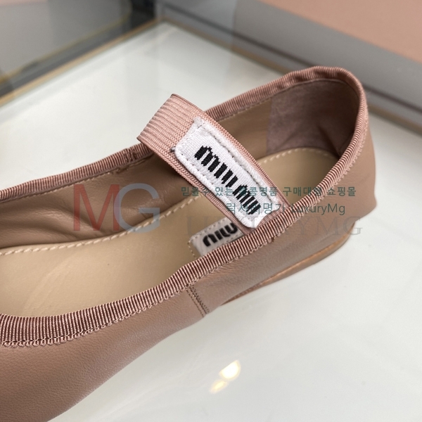 �̿�̿� �÷����� 3XX55064-1