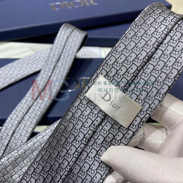 ��� ��Ÿ�� HE27691-1