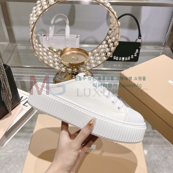  �̿�̿� ���� ����Ŀ�� �� M506621