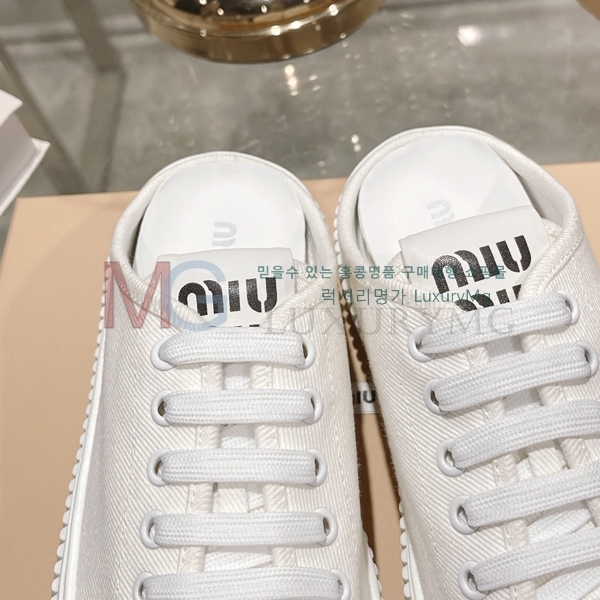 �̿�̿� ���� ����Ŀ�� �� M506621
