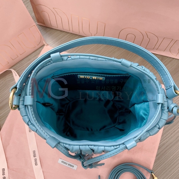 �̿�̿� �ΰ� ��Ʋ��� ����� 5BE084-4