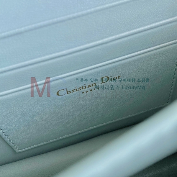 ��� �̽� ī�� �̴Ϲ� M65533-100