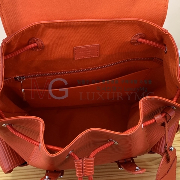 ���̺��� ũ�������� ���� M23764-100