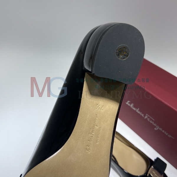 ��󰡸� ������ FEL50992-5