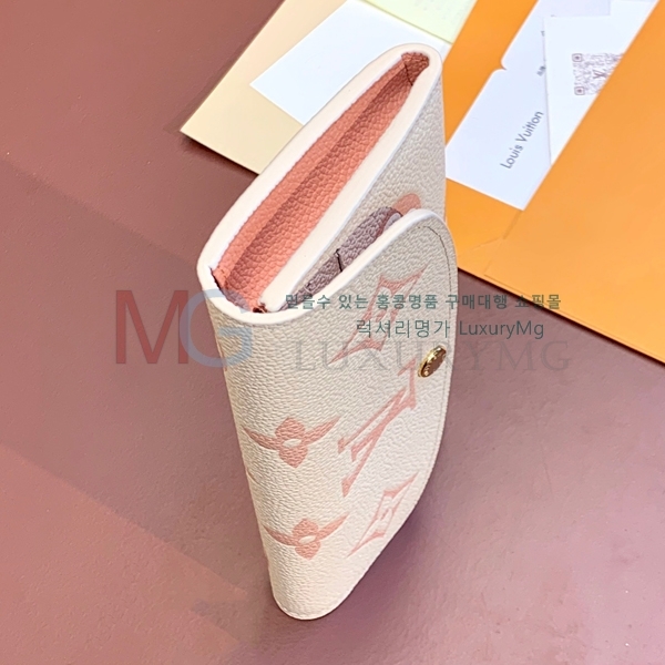 ���̺��� ���и� ���� ������ M82341-4