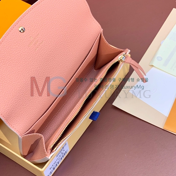 ���̺��� ���и� ���� ������ M82341-4