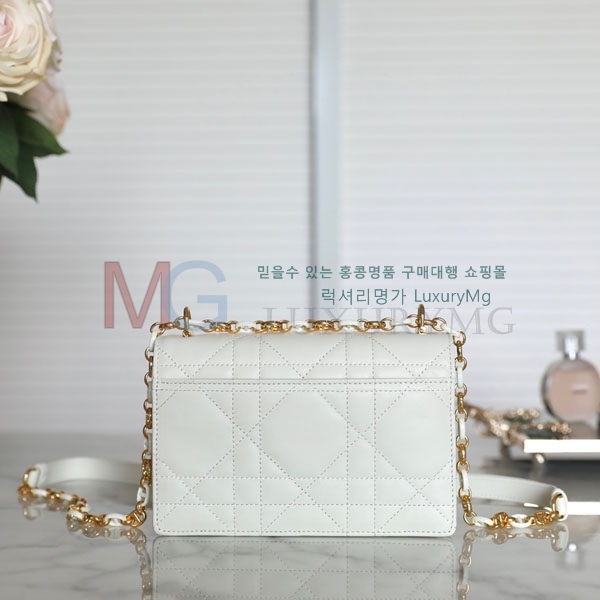 ��� �̽� ī�� �̴Ϲ� M226040-1