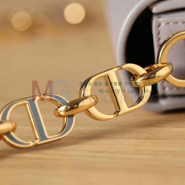 ��� 30 ������ ���� �� M22722-1