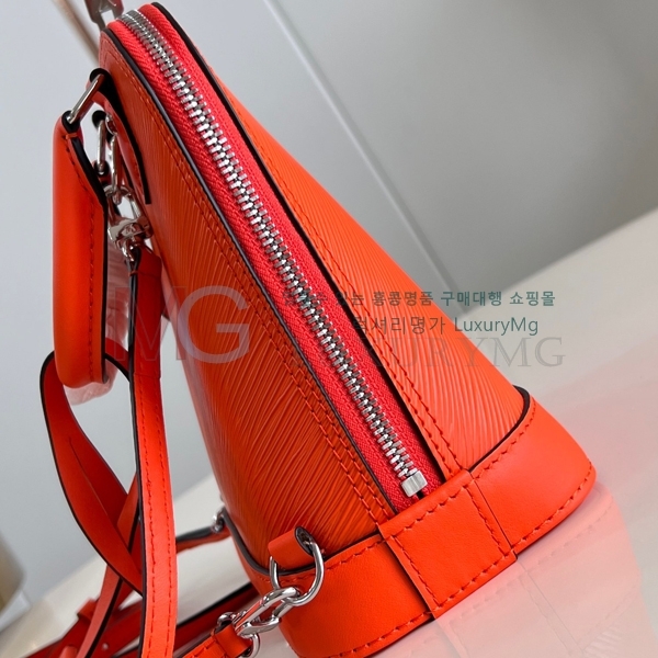  ���̺��� �˸� ���� ���� M25103-111