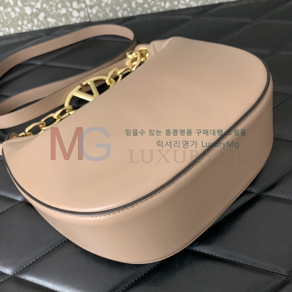 �߷�Ƽ�� ���̷ΰ� �� �̴� ȣ���� V0096-6