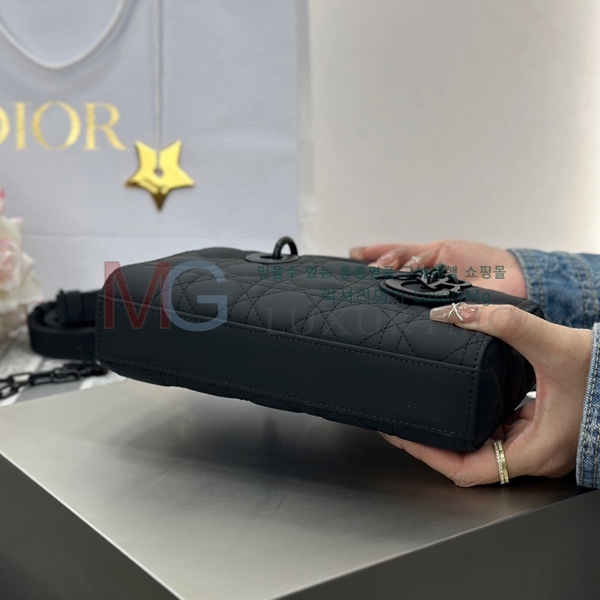 ��� ���̵� �� ���̹� M77230-1