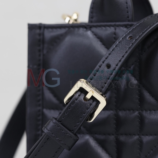 ��� �̴� �� ��Ʈ�� M557773-10