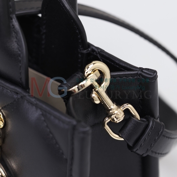��� �̴� �� ��Ʈ�� M557773-10