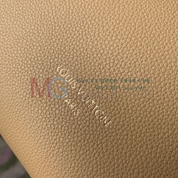  ���̺��� �ο� Ű ȣ���� PM M25352-1