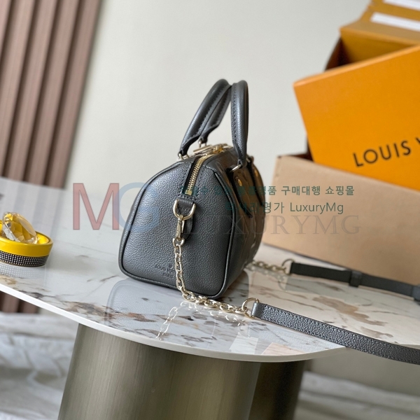 ���̺��� ���ǵ� �ݵѸ��� 20 M12013-300