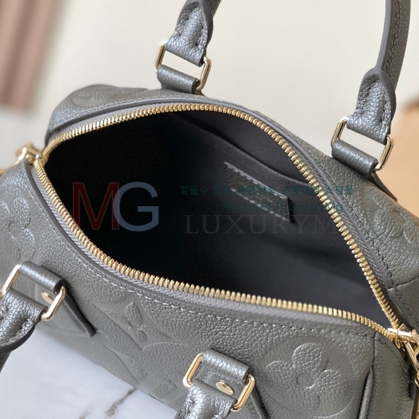 ���̺��� ���ǵ� �ݵѸ��� 20 M12013-300