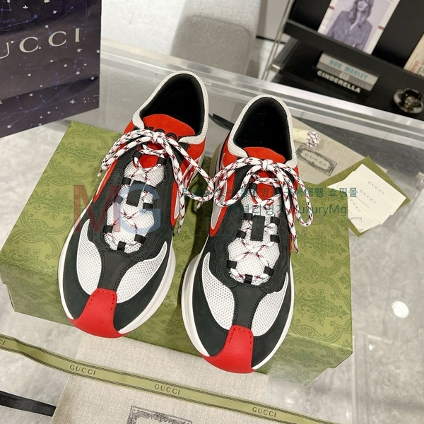  ���� Gucci  Run ����Ŀ�� GU250215