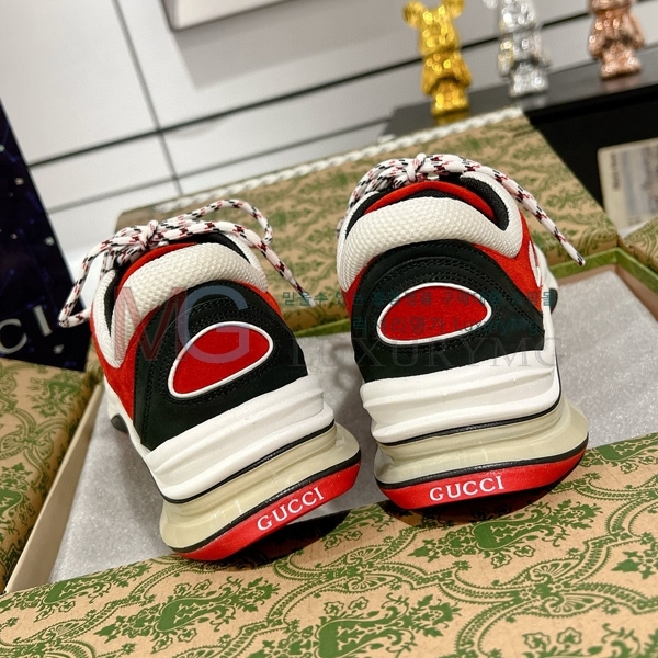  ���� Gucci  Run ����Ŀ�� GU250215