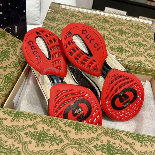  ���� Gucci  Run ����Ŀ�� GU250215