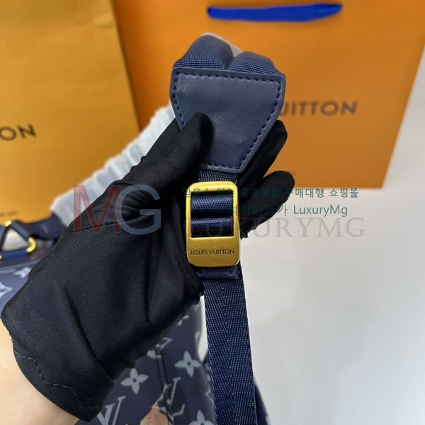 ���̺��� ũ�������� ���� M41379-100