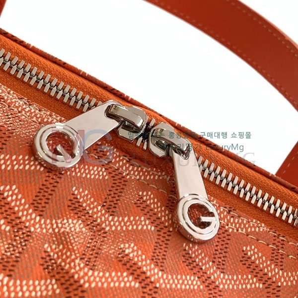 ���ߵ� �ٷ� 40 ������ �� G020248-7
